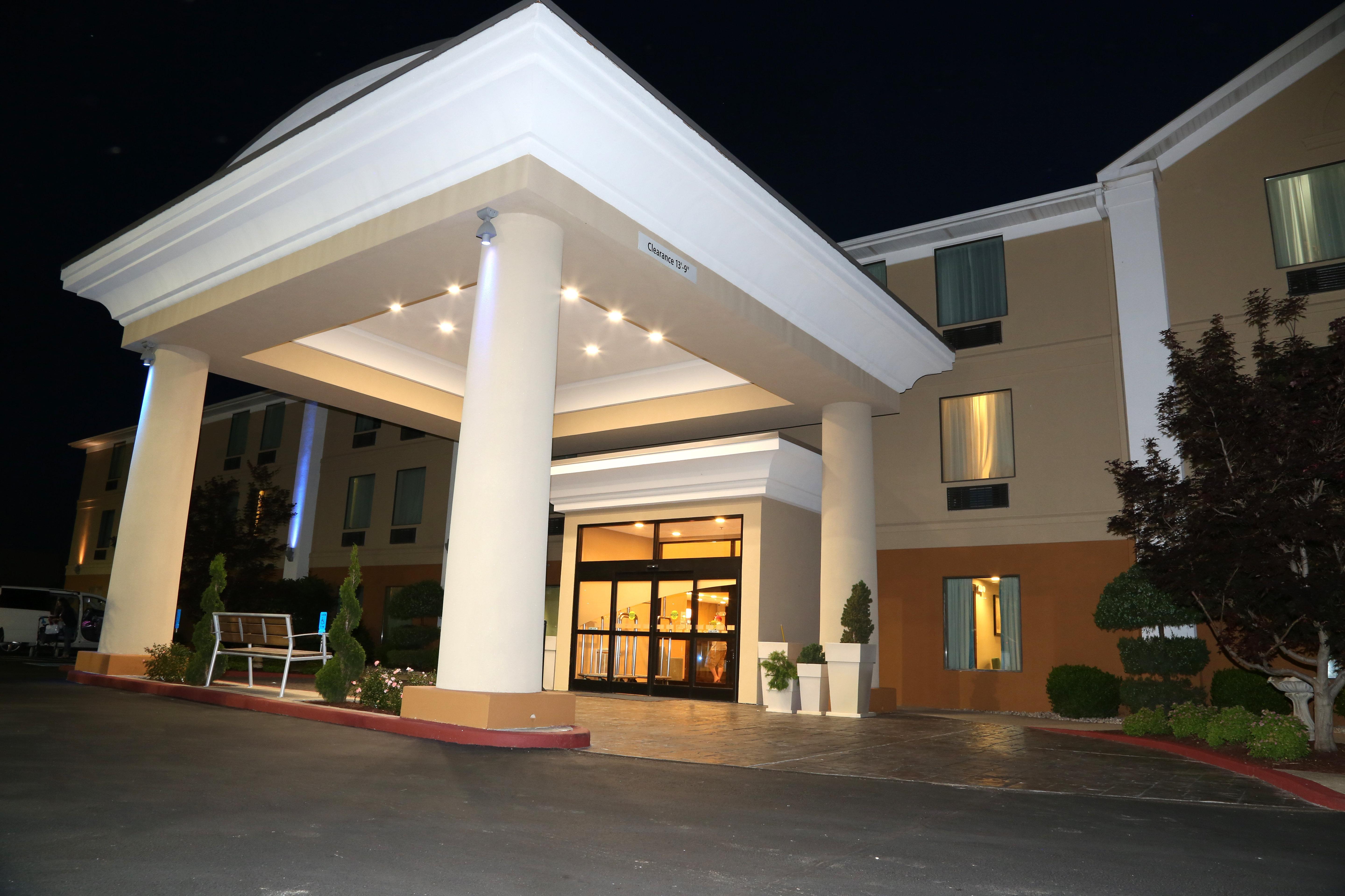 Holiday Inn Express Lexington Southwest Nicholasville By Ihg Dış mekan fotoğraf