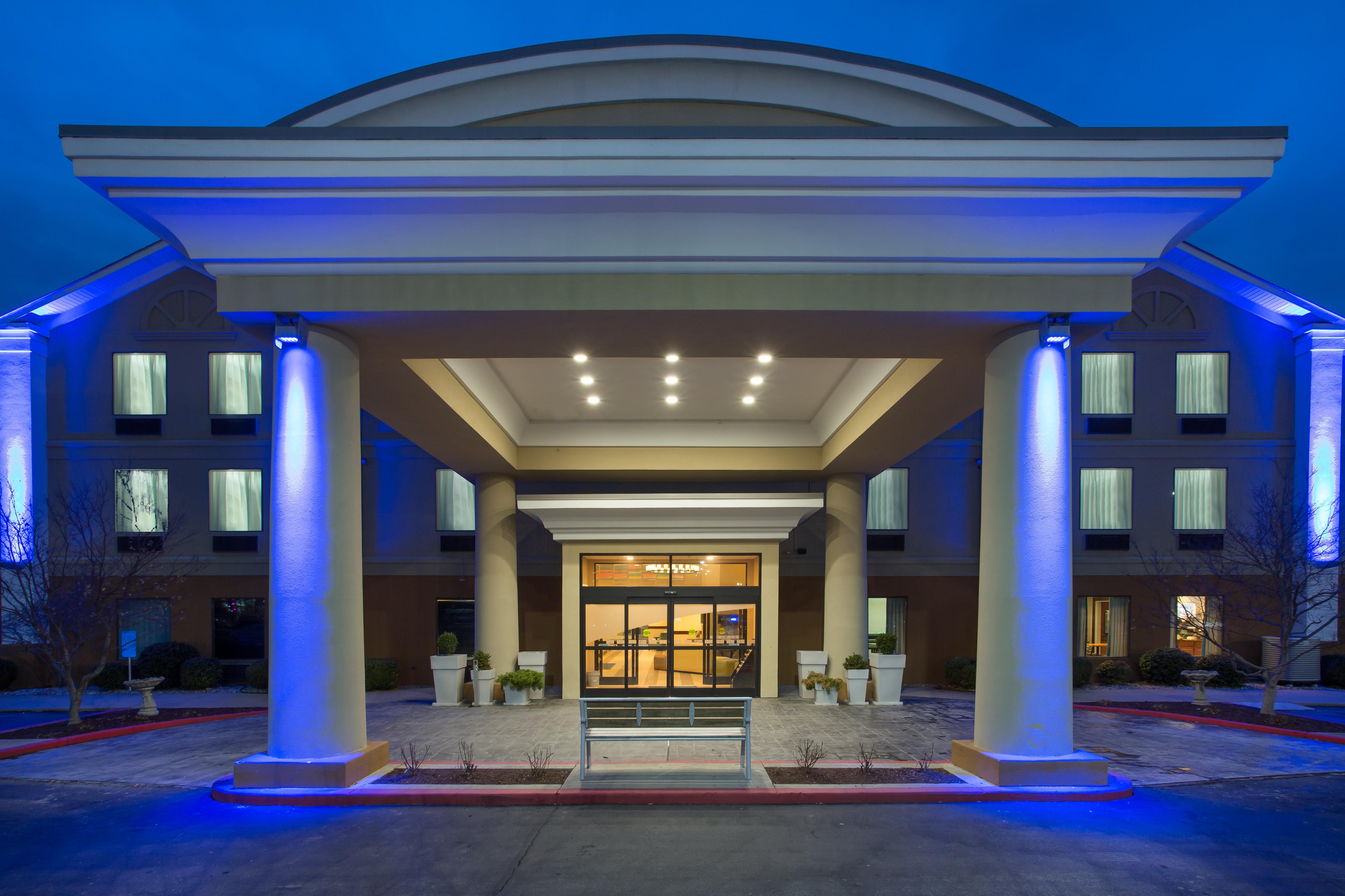 Holiday Inn Express Lexington Southwest Nicholasville By Ihg Dış mekan fotoğraf