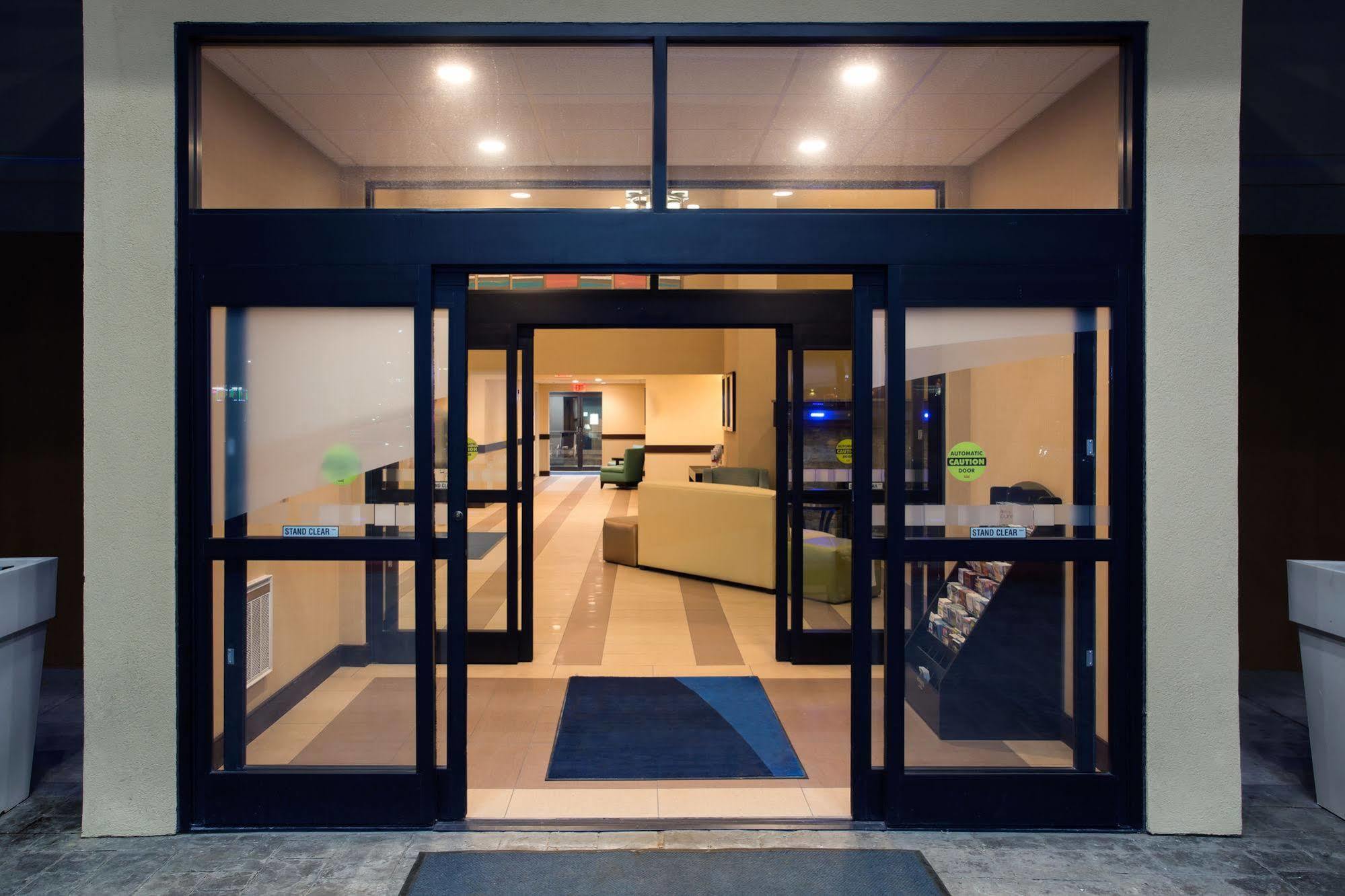 Holiday Inn Express Lexington Southwest Nicholasville By Ihg Dış mekan fotoğraf